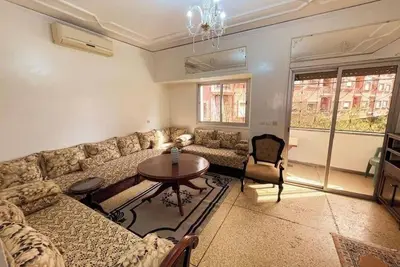 Image de Bel appartement au cœur de Marrakech proche médina et centre, idéal pour séjour.