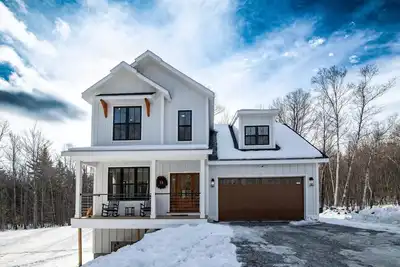 Image de New construction: 4-bed, 4-bath house at Okemo Ski Mountain in Ludlow, Vt