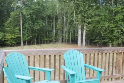 Image de Cozy Lake Anna Gateway - Family & Pet Friendly 4 bed/3bath with Lake Access.