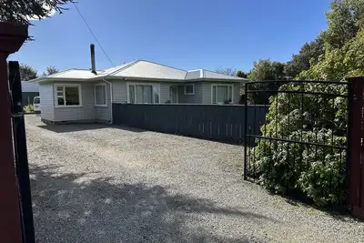 Image de Southern Alps on your doorstep! Cozy, quiet private home in a friendly community