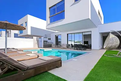 Image de Princess Margaret Luxury Villa - Large Pool