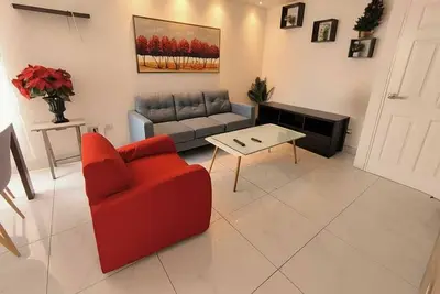 Image de Cozy central shelter, steps away from the Mall (Ideal for families and friends).