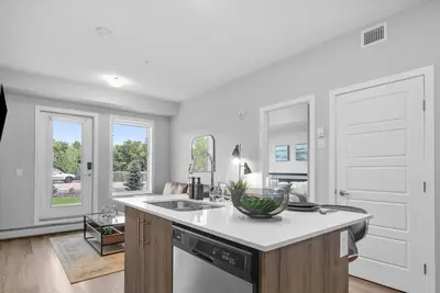 Image de Inglewood Modern Condo • King Bed • Parking #21