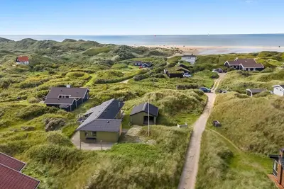 Image de \"Myrna\" - 250m from the sea by Interhome