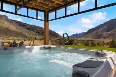 Image de 3 br house with hot tub by Yellowstone