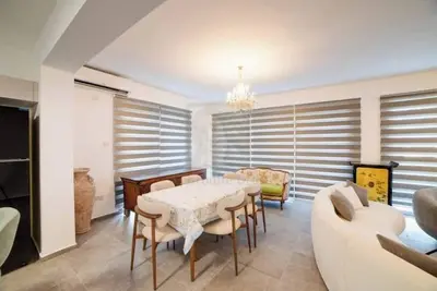 Image de Where Sun, Sea, and Mountains Unite – Your Perfect Family Getaway