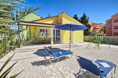 Image de Maison de vacances pour 8 personnes env. 95 qmà Medulin, Istrie (Côte sud de l'Istrie)