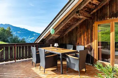 Image de Maison de vacances 'A Nett’s Nest' avec vue sur la montagne, terrasse commune et Wi-Fi