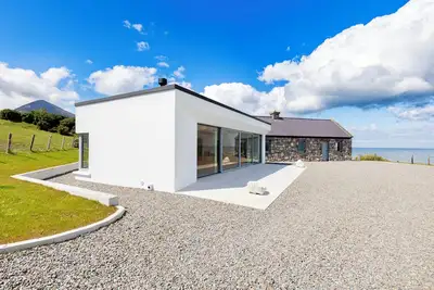 Image de Luxury 2-bedroom cottage in spectacular location on Achill