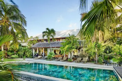 Image de Homerez - Maison à Saint-Gilles les Bains