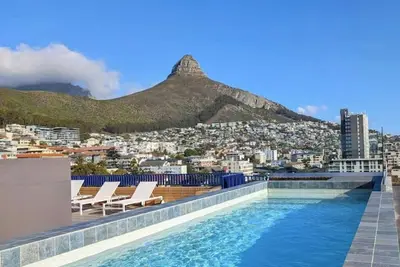 Image de Dreamy new 1 bed with epic rooftop deck & pool