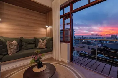 Image de Stunning Seapoint Studio with epic Sunset views