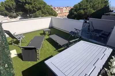 Image de Appartement T3 Duplex climatisé - Grandes terrasses