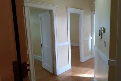 Image de Charming 2-bedroom apartment in Cleveland Circle Boston, Near Bc, Bu