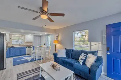 Image de Royal Blue Downtown-Gulfport-CooledPool