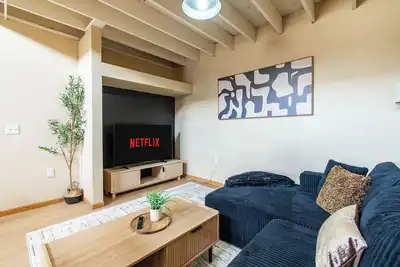 Image de King Loft I Free Parking, Downtown, Keyless Entry