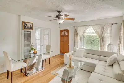 Image de Easy Access to 405: Extended Stay in Van Nuys!