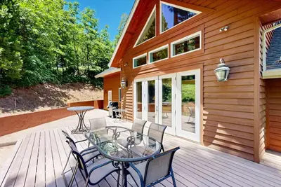 Image de Cozy Spacious Cabin w/ Lg Game Room & Lake Access