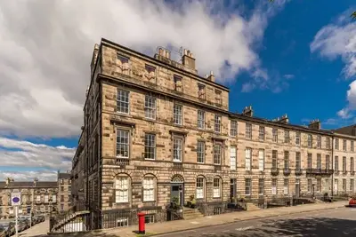 Image de Beautiful three bedroom New Town, Edinburgh