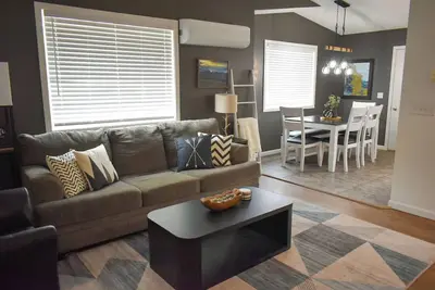 Image de Glacier Getaway- Family Friendly, 3 Bedroom Duplex