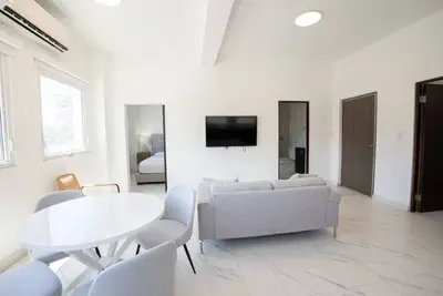 Image de 2 Bedroom Apt. Close to the beach