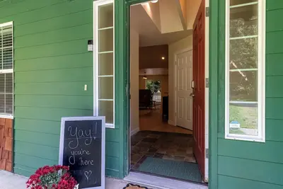 Image de Merry & Bright Sale! Book 2nights, 3rd night Free! 🎄🦌 Sun-Thursday