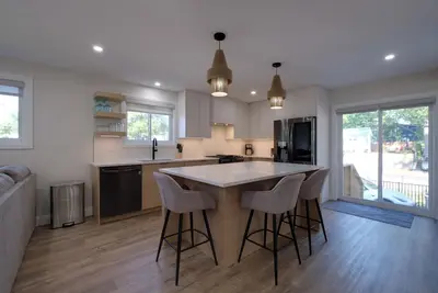 Image de The Sandy Moose - New Build Cottage in Grand Bend!