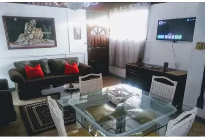 Image de Cozy 6-Bedroom Apartment in the Heart of Ochi