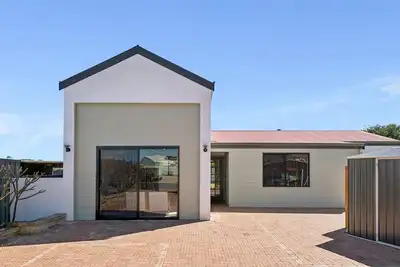 Image de Pet-Friendly. Beach retreat. Welcome pack on arrival.