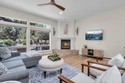 Image de Eagle Crest Retreat | Patio and Fire Pit | 3 Br