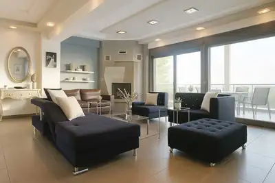 Image de Villa Erytha - Serene Retreat with Views & Garden