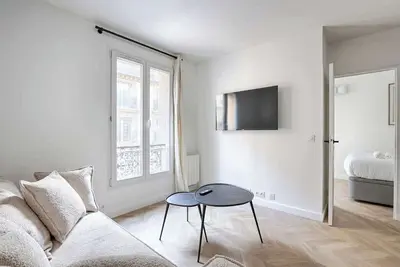 Arc de Triomphe/ Saussier : Charming Apartment 4p
