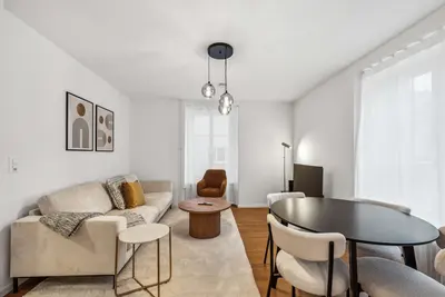 Image de Modern 2 Bdr-flat top location