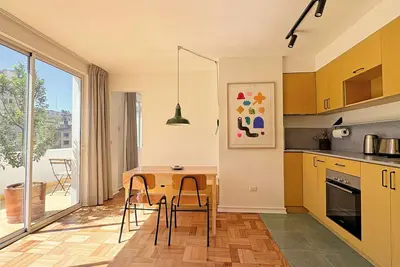 Image de Large Terrace in Barrio Cívico