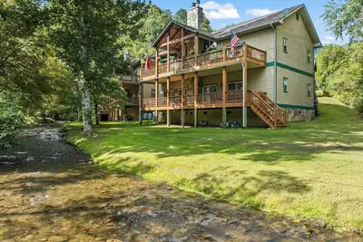 Image de Newly Renovated Condo w/Golf Course & Creek View