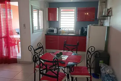 Image de A 10 min à pied du bourg, des plages, commodités! Appartement idéalement situé