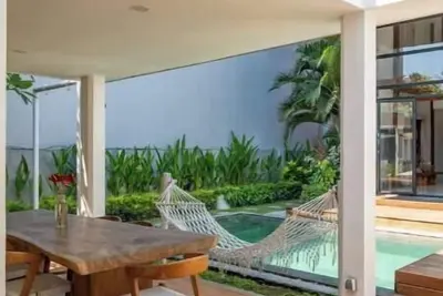 Image de Canggu 2br Stylish Tropical Villa, 400m to Finns Beach Club - By The Zen