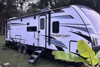 Image de 2-bedroom Rv in perfect Summerfield with Ac close to the water springs in Ocala