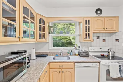 Image de Lovely light-filled house in award-winning Alexandria [10 mins to airport / Dc]