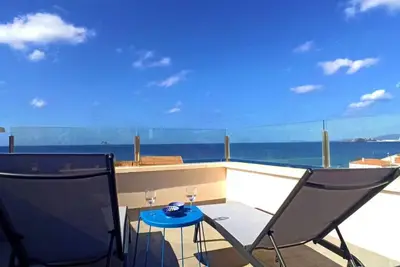 Image de Grande corner villa in Isla Plana by the sea