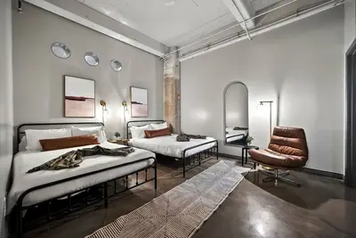 Image de Chic Downtown Dallas Loft| Gym | Parking |
