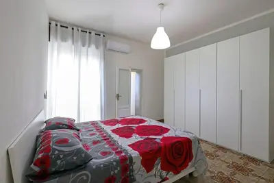 Image de 70 meters of comfort with terrace 2 bedrooms 2 bathrooms equipped kitchen, parking space