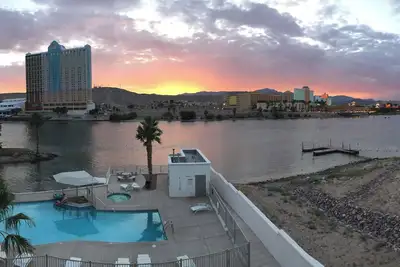 Image de Snowbird Riverfront Condo across from the Laughlin Casinos- Monthly Rental