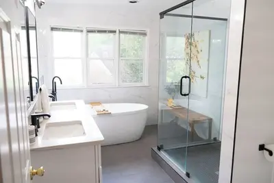 Image de The Blue Sapphire, Charming 2br/2. 5 Bath House in Historic Grant Park/Atlanta!