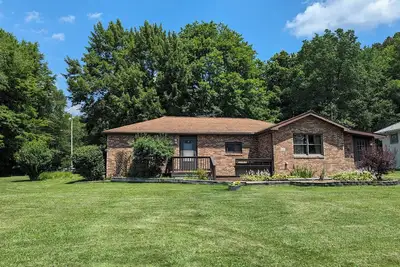 Image de Comfortable 2-bedroom house with Ac in charming Hubbard. Full Kitchen, Laundry