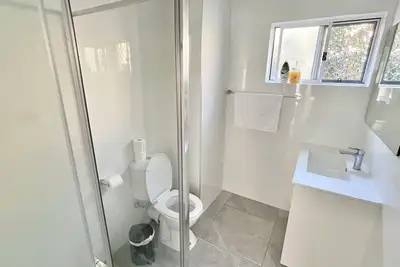 Image de Sunrise Apt 5 · Renovated 2br · Ground Floor +Pool