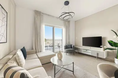 Image de Silkhaus in Water's Edge | Close to Ferrari World