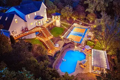 Image de Booking Fast! ! Pool, Pickleball, Multisport Simulator, Theater Golf| Sleeps 22