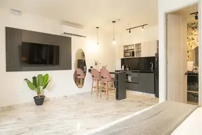 Image de Modern 3br Ac Steps from Ciudad Amurallada
