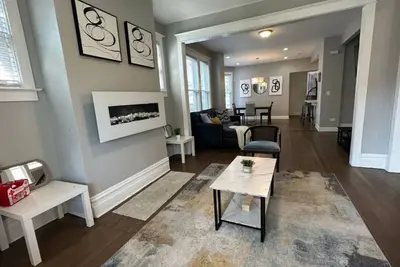 Image de Walk to the Lake! Grill, Fireplace, Sleeps 12